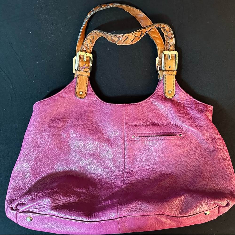 Chic Magenta Leather Shoulder Bag.  Makowsky brand.  Genuine magenta leather